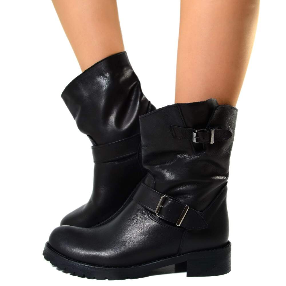 Stivali Anfibi Donna Biker Boots In Pelle Nera Con Fibbia – KikkiLine ...