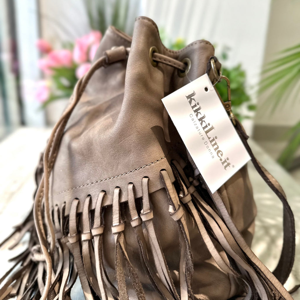 Bucket Bag with Taupe Fringes in Vintage Nubuck Leather - 3